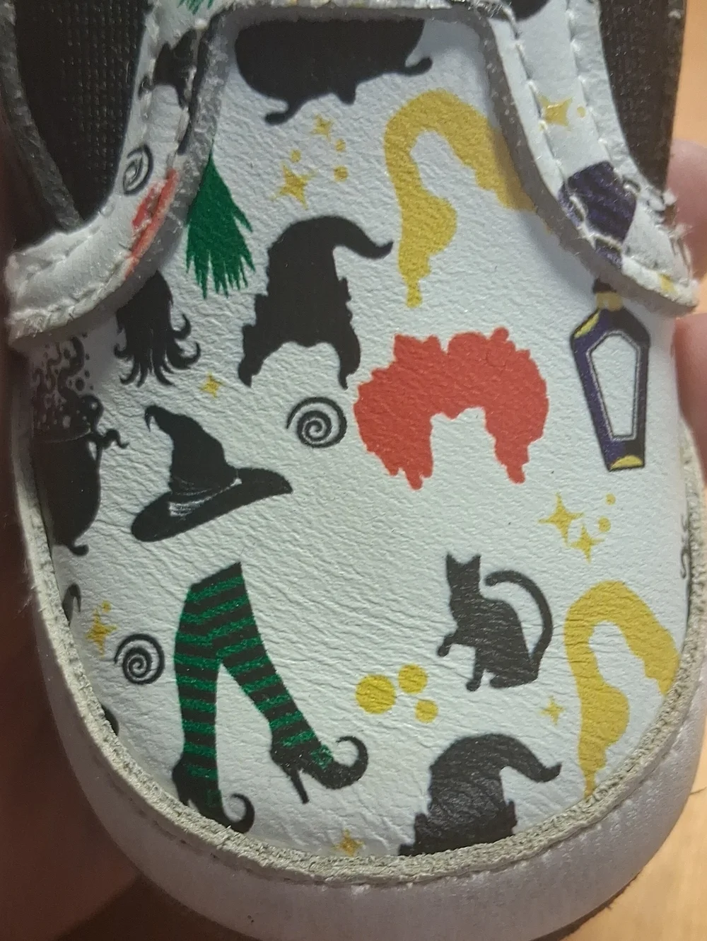Monkey Feet Kids White Magic-Themed Slip-On Shoes Size 6-12 Mo.